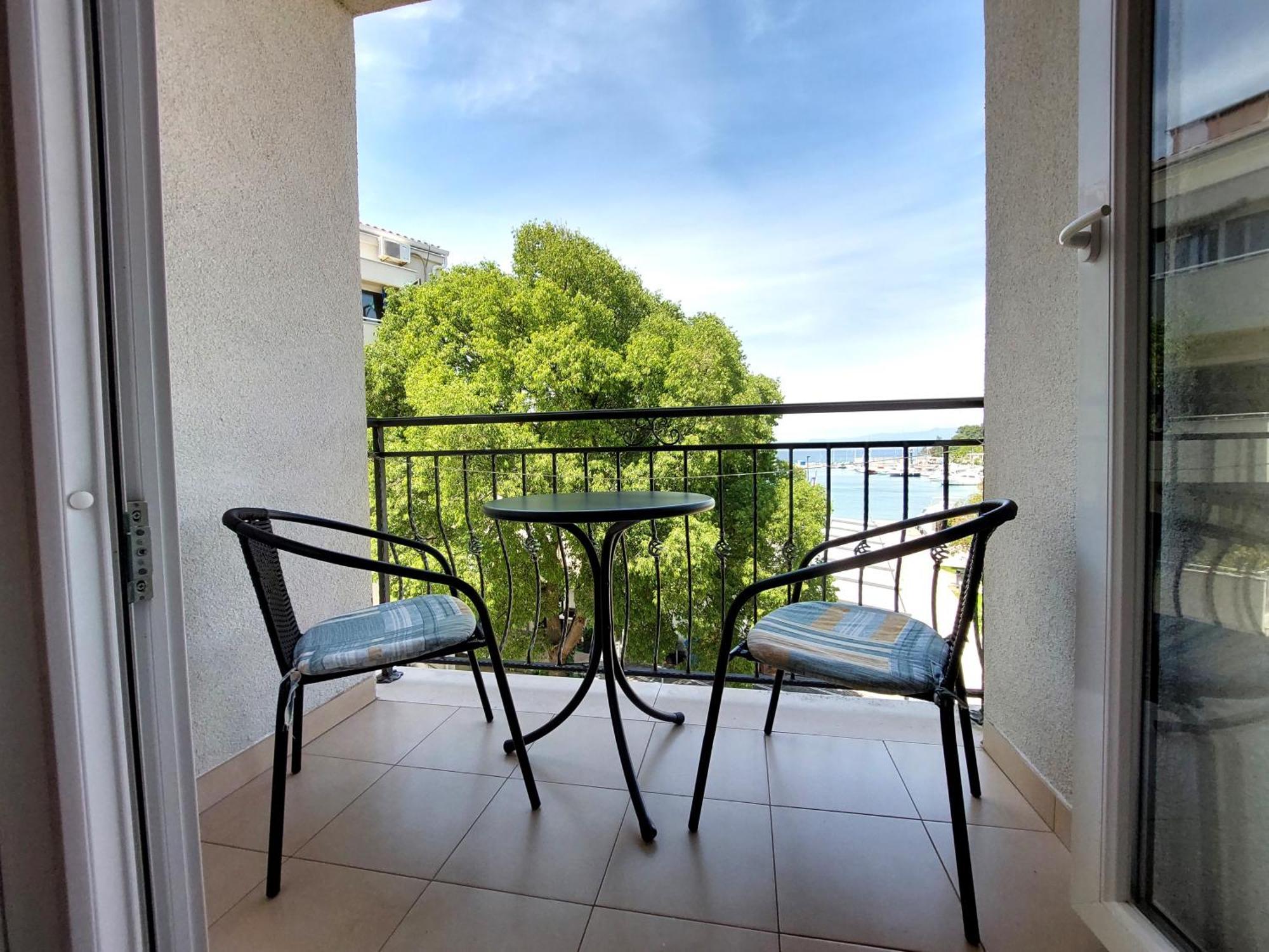 Apartment Dumica Малинска Екстериор снимка